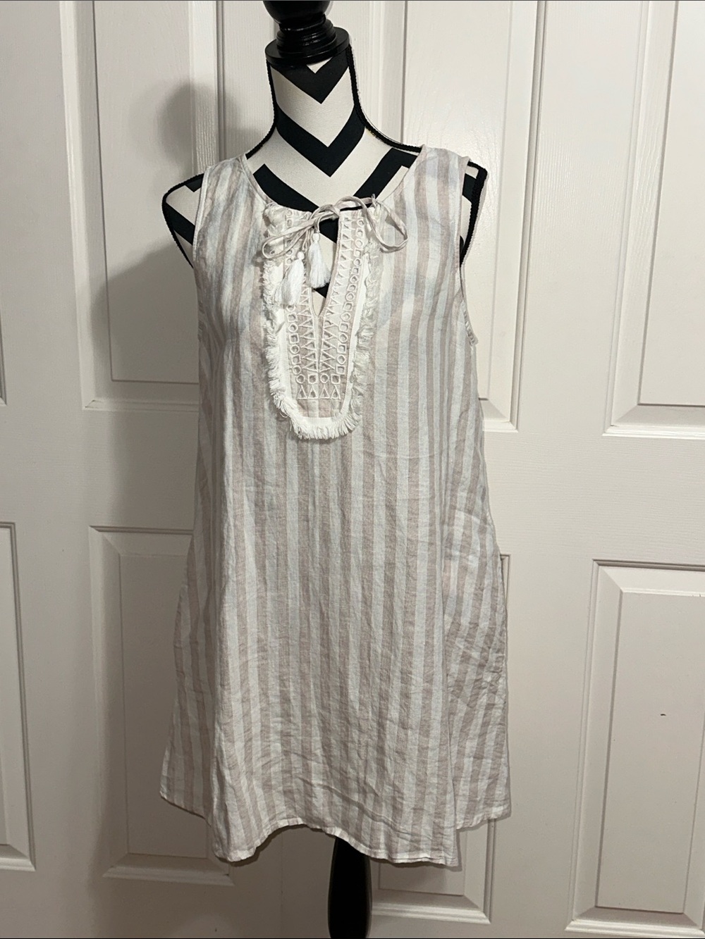 St. Tropez West Sleeveless Striped Linen Tunic Dress in White and Light Taupe